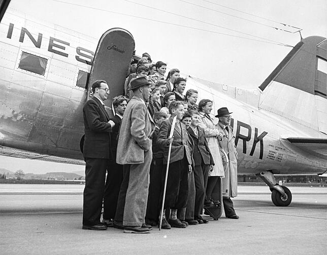 An Board der Maschine befinden neun Passagiere, darunter drei Techniker, die für Flugmessungen dabei waren. Alle neun kommen bei dem ...