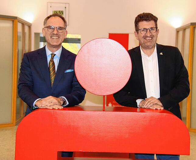 Sie üben schon fleißig für das Preisschnellen an Fasnetdienstig: Jörg Scheibe (links) und Ralph Gerster.