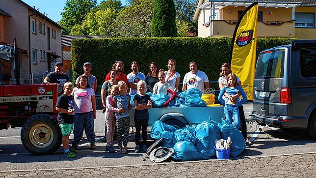 Beim Klettgauer Cleanup Day beteiligten sich erstmals auch Schüler der Grundschule Erzingen und Grießen sowie Schüler der Realschule ...