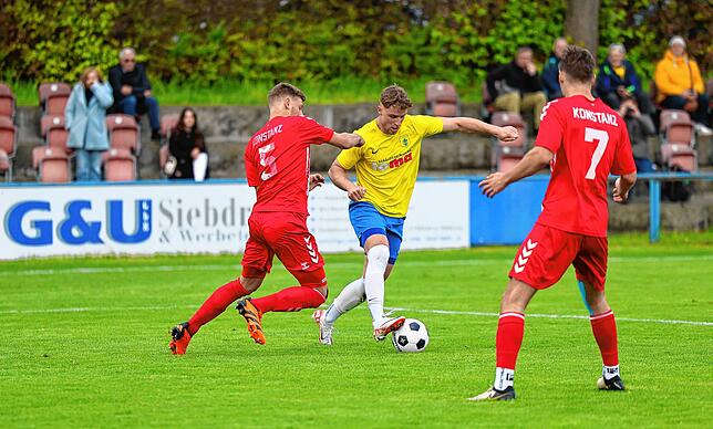Bild 2: Unsere Bildergalerie vom Verbandsliga-Derby zwischen dem SC Konstanz-Wollmatingen und dem FC Singen