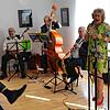 Die Dreikönigsmusig mit Miss B. sorgte mit klassischem Jazz und Evergreens für die musikalischen Farbtupfer bei der Feier der VHS.