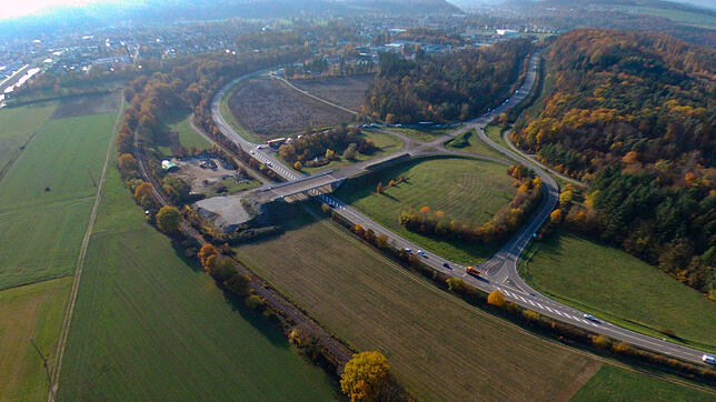 Bei Lauchringen: Das Ende der Autobahn 98 im Nichts steht sinnbildlich für die mangelhafte Infrastruktur am Hochrhein. Demnächst soll ...