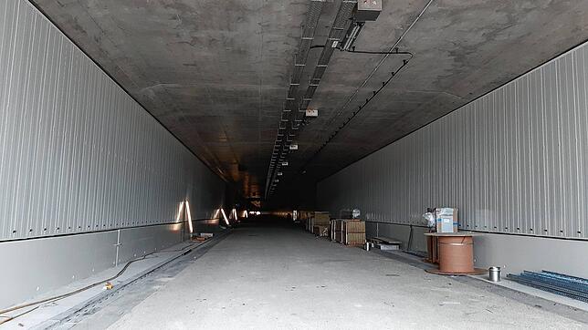 Im Grunde ist der Waggershauser Tunnel schon fertig. Der Rohbau steht, die offizielle Abnahme erfolgt nächste Woche. Dann müssen nur ...