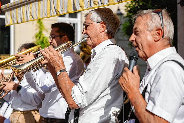 Bild 1: &bdquo;Musik uff de Gass&ldquo;: Die besten Bilder vom verkaufsoffenen Sonntag in Radolfzell