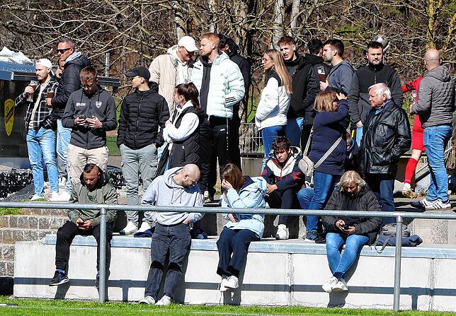 Bild 12: SV Denkingen besiegt FV Walbertsweiler-Rengetsweiler 3:1. Wir waren mit der Kamera dabei!
