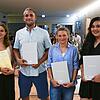 Die Absolventen des Abendgymnasiums freuen sich über ihre erfolgreiche Weiterbildung (von links): Marlene Ergang, Thomas Rothweiler, ...