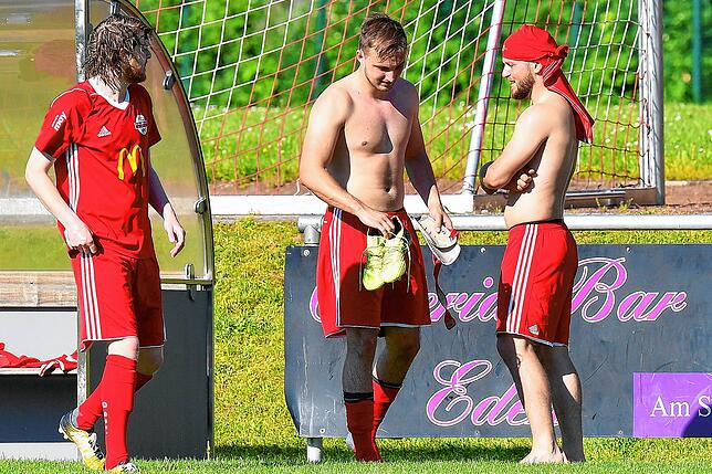 Bild 2: FC Wallbach spielt nur 0:0 gegen den FC Wehr &ndash; wir haben Bilder!