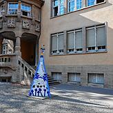 Der Haupteingang ins Ellenrieder-Gymnasium.