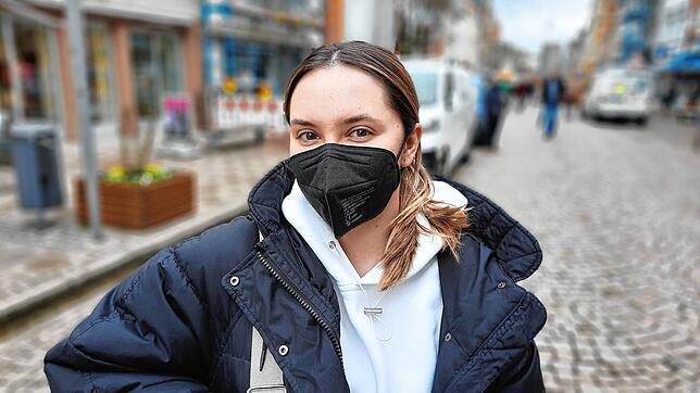 Bild 4: Behalten Sie die Maske auf? Menschen aus der Region erklären, wie sie sich ab Sonntag verhalten