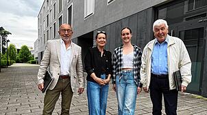 Wollen mehr  bezahlbaren Wohnraum (v. l.): Christian Müller, Béa Bieber, Alina Spuhler und Max Hänggi. Foto: Valentin Zumsteg