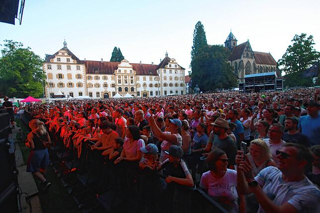 Bild 16: Fäaschtbänkler begeistern 5000 Fans beim letzten Schloss Salem Open Air – Die besten Bilder!