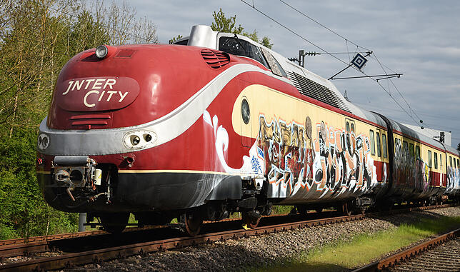 So ist der Villinger Trans Europ Express vielen Menschen in Erinnerung: Im Sommer 2019 steht der Kult-Zug noch auf einem Abstellgleis in ...