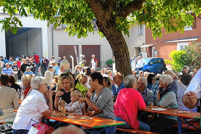 Bild 6: Bilder vom Hördöpfelfäscht in Duchtlingen