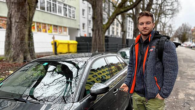 Timon König besucht regelmäßig seine Freundin, die in der Hindenburgstraße im Konstanzer Stadtteil Petershausen lebt. Bisher ist hier ...