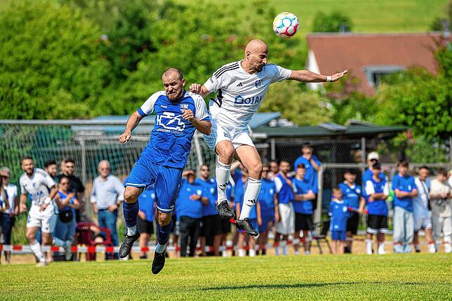 Bild 8: FC Hauingen besiegt den SV BW Murg im Hinspiel mit 3:2 &ndash; und wir haben Bilder!
