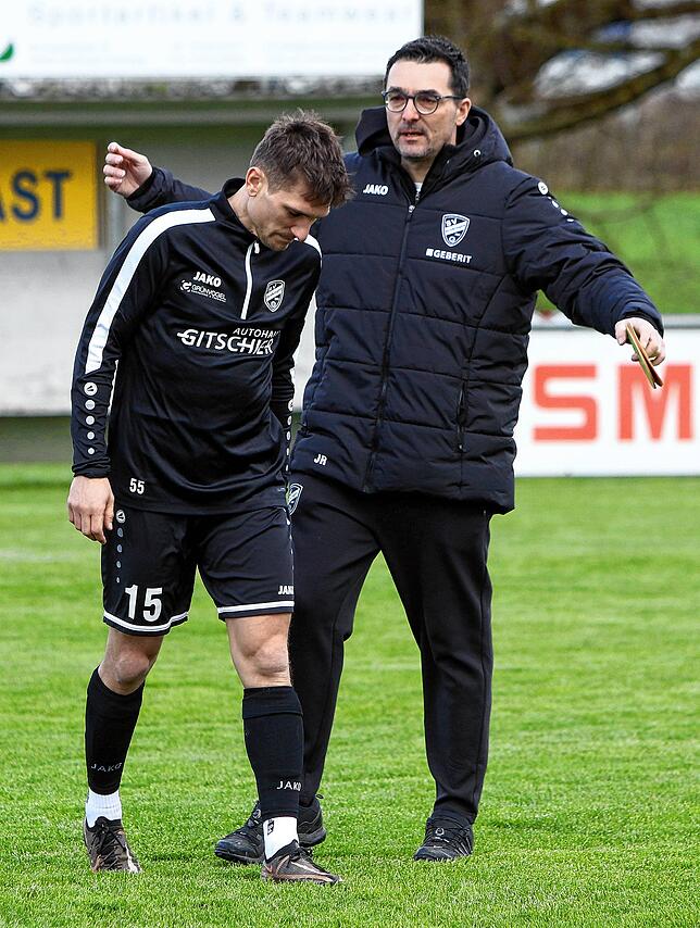 Bild 7: Die besten Bilder vom rassigen Linzgauderby zwischen SpVgg F.A.L und SV Denkingen