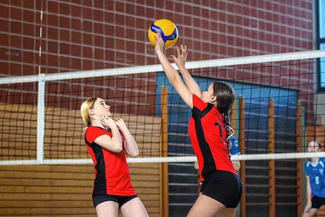 Bild 11: U14-Volleyballerinnen qualifizieren sich für baden-württembergische Meisterschaften