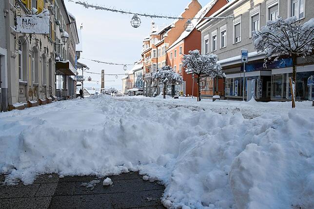 Bild 9: Und noch mehr Schnee! Die weißen Berge türmen sich in Stockach