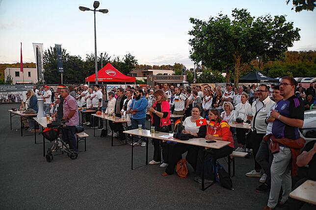 Bild 4: Deutschland – Schweiz: Die schönsten Bilder vom Public Viewing in Tiengen