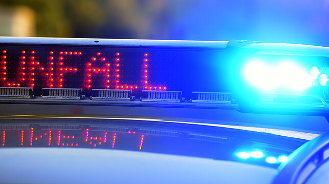 Bei dem Unfall wurde eine 80-Jährige verletzt. (Symbolbild)