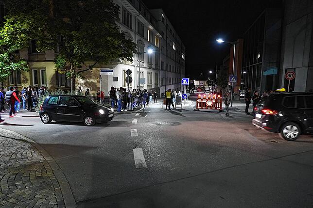 Im Bereich Jakob-Kienzle- und Uhlandstraße kam es 2023 am Rande der Kulturnacht zu Ausschreitungen (hier ein Motiv nach dem ...