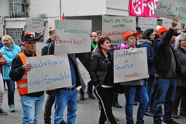 Am Samstag den 13.4.2019 fand auf dem Fabrikgelände der Firma Lauffenmühle in Lauchringen eine Kundgebung mit rund 800 Teilnehmern ...
