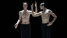 In Marco Goeckes Choreografien sind die Tänzer immer in Bewegung: hier Nijinski (Jan Casier, links) und sein Arzt (Dominik Slavkovský).