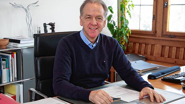 Sein angekündigter Rücktritt im Oktober als Engener Bürgermeister hat den Hegau völlig überraschend getroffen: Johannes Moser an seinem ...