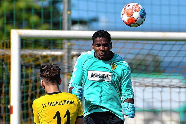 Bild 9: FSV Rheinfelden kehrt mit einem Punkt vom FV Herbolzheim zurück &ndash; und wir haben Bilder!