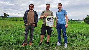 Alle drei sind Mitglieder des Organisationsteams für das Mofarennen auf der Reichenau (von links): Marc Fröhling, Marcel Deggelmann und ...