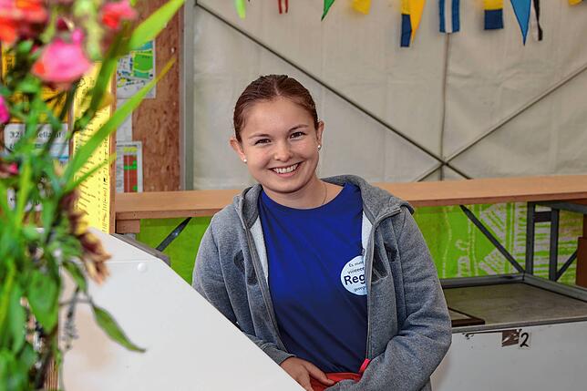 Bild 11: Reichenauer Weinfest 2025: Am Sonntag wird noch einmal miteinander angestoßen