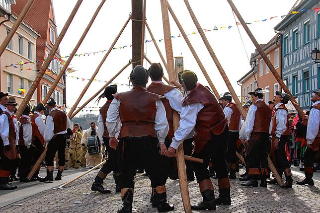 Bild 16: Bilder vom Narrenbaum-Setzen in Stockach Teil 3