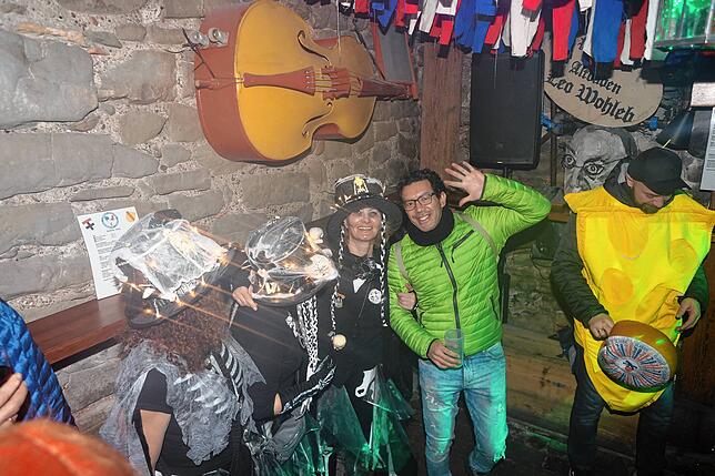 Bild 2: Ho Narro und Partystimmung in Konstanz am Samstag Abend (Teil 2)