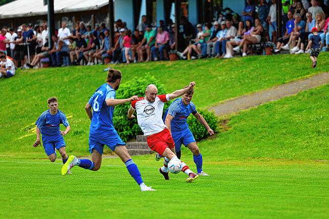 Bild 36: Unsere große Bildergalerie vom Kreisliga-Spitzenspiel zwischen Ewattingen und der SG Lenzkirch-Saig