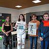 Amy Müller, Lucy Burgstett, Patrice Gilles und Finn Olbrich (von links) aus der achten Klasse der Steißlinger Gemeinschaftsschule fühlen ...
