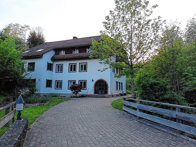 Das Kloster Mariabronnen in der Gemeinde Weilheim. Immer wieder gönnen sich hier Besucher eine Auszeit. Das Kloster hat 25 Einzel- und ...
