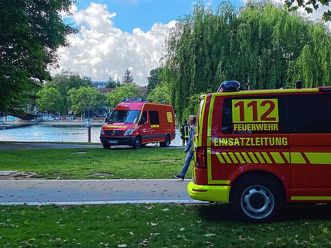 Im Fall eines Einsatzes wäre der Herosé-Park abgesperrt. Hier können Passanten aber weiterhin hindurchlaufen.