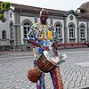 Amadou Kouaté gibt seit 27 Jahren in Überlingen Trommelkurse. Das geplante Afrikafestival wurde aufgrund der Corona-Pandemie auf ...