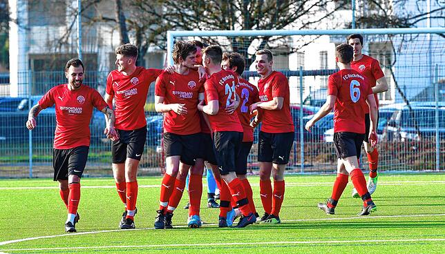 Bild 7: SV Jestetten gewinnt das Derby gegen den FC Hochrhein mit 2:1 &ndash; und wir haben Bilder!