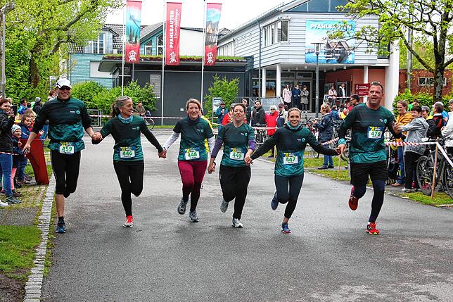 Solche Bilder wie beim vorläufig letzten Pfahlbau-Marathon 2019 wird es coronabedingt auch in diesem Jahr nicht geben.