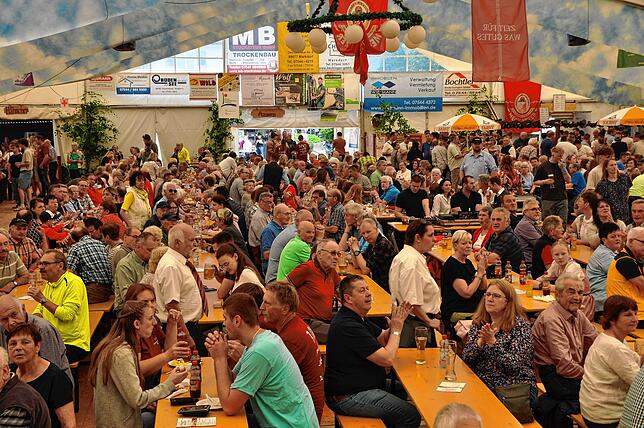 Blasmusikfans kommen beim Pfingstmusikfest des Musikvereins Riedheim auf ihre Kosten. Der Verein feiert in diesem Jahr sein 100-jähriges ...