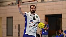Niklas Ruß sagt im Rückraum des TuS Steißlingen die Spielzüge an. In der Vorrunde unterlag der Tabellenzweite beim Spitzenreiter HSG ...