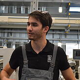 Daniel Morgen ist Azubi im dritten Lehrjahr bei Rolls-Roye. Er sagt: „In der neuen Lernstätte fällt das Lernen leichter, weil das ...