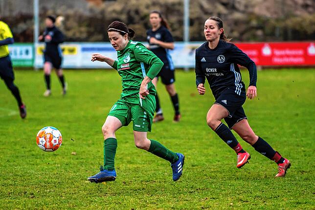 Bild 28: Fußballerinnen des SV Niederhof besiegen die SG Marbach II &ndash; und wir haben Bilder!