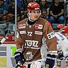Niklas Hübner gehört zu den jüngsten Spielern im neuen Kader der Schwenninger Wild Wings. Er will sich in den nächsten Monaten in der ...