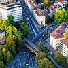 (Archivbild von 2009) Unter der Eisenbahnbrücke (untere Bildmitte) beim Konstanzer Sternenplatz sind am Dienstag, 15. Oktober, eine ...
