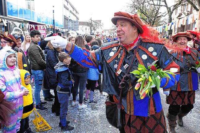 Bild 27: Bilder vom großen Fasnet Samschdig-Umzug der Poppele-Zunft (3)