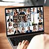Corona verändert die Arbeitswelt. Viele Unternehmen setzen auf Homeoffice und Videokonferenzen.