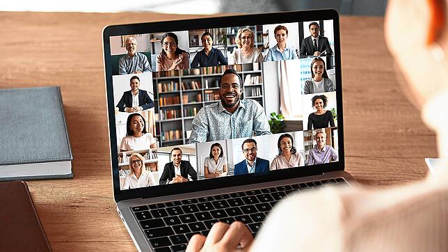 Corona verändert die Arbeitswelt. Viele Unternehmen setzen auf Homeoffice und Videokonferenzen.
