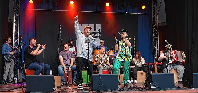 Inklusion wird auf der Bühne gebracht: Die “Boxitos“ sind eine Projektband, die Musikerinnen und Musiker sind ehemalige Lehrlinge der ...